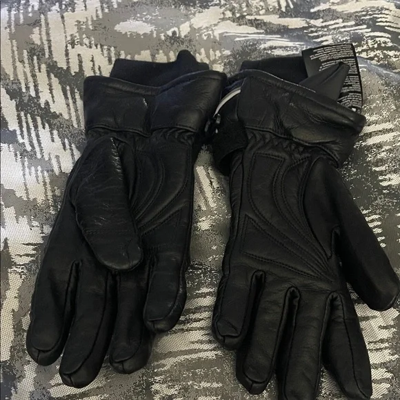Women’s Medium Harley-Davidson Black and Silver Riding Gloves - Picture 2 of 4
